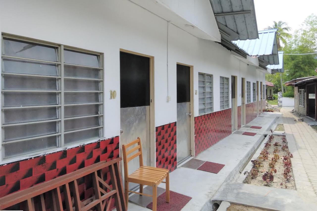 Oyo 90176 D'Cruz Sunrise Villa Pantai Cenang  Exterior photo