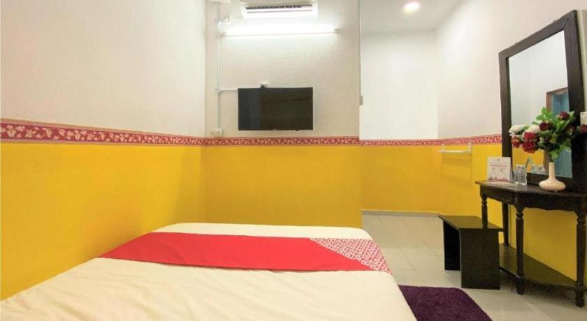 Oyo 90176 D'Cruz Sunrise Villa Pantai Cenang  Exterior photo