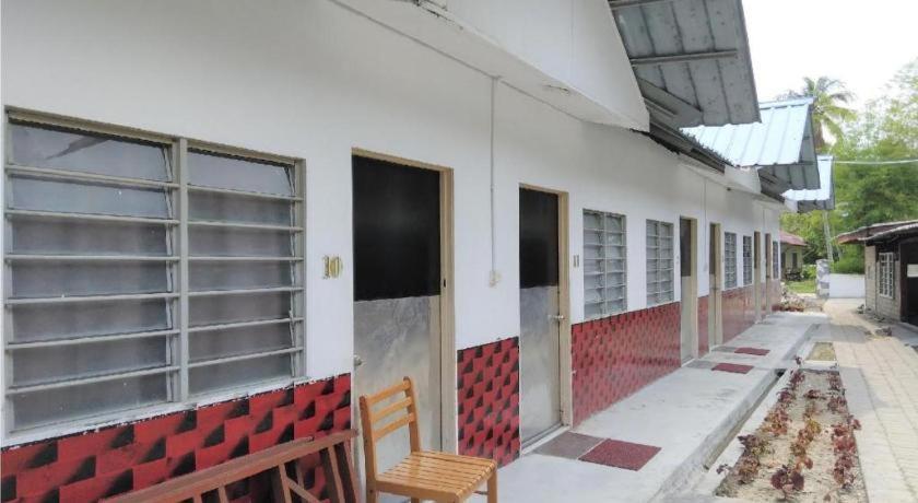 Oyo 90176 D'Cruz Sunrise Villa Pantai Cenang  Exterior photo